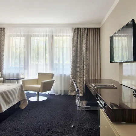 プレジデント ラグジュアリー スパ ＆ ウェルネス 4*