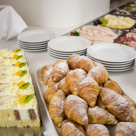 プレジデント ラグジュアリー スパ ＆ ウェルネス 4* カルロヴィ・ヴァリ