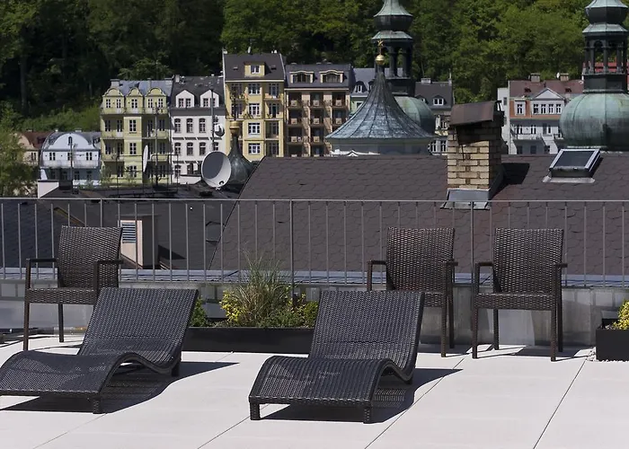 Prezident Luxury & Wellness קרלובי וארי